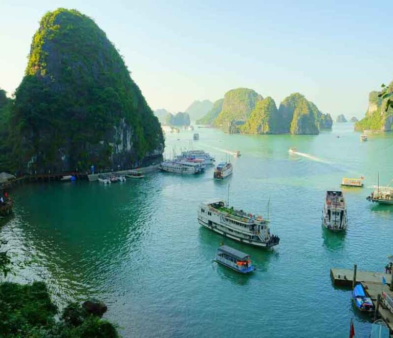 Ha Long Bay Cruise Vitenam