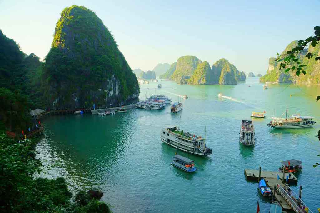 Ha Long Bay Cruise Vitenam