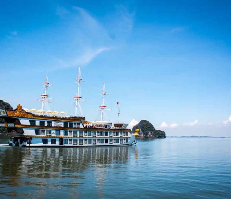 Ha Long Cruise Ship Tour - Vietnam