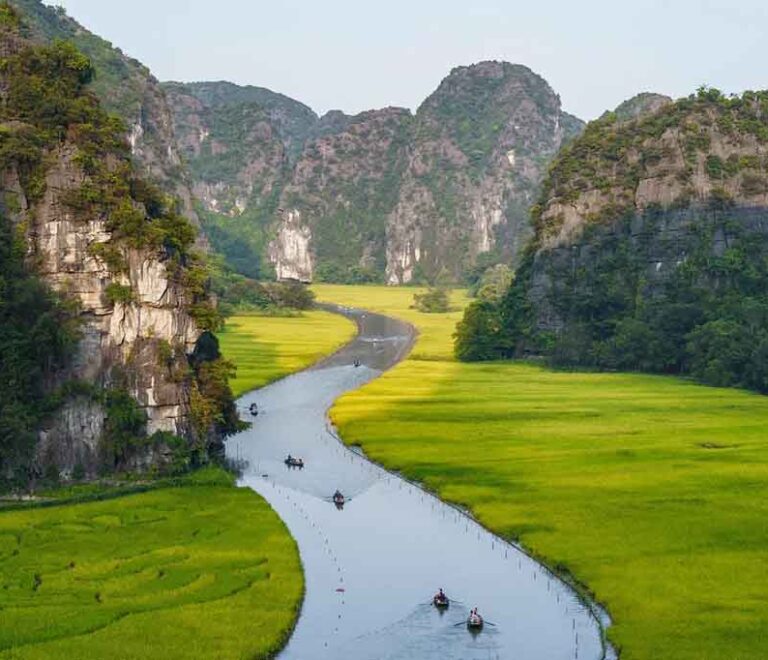 Tam Coc boat tour - Vietnam