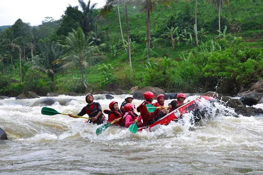 Rafting Adventure at Citarik River