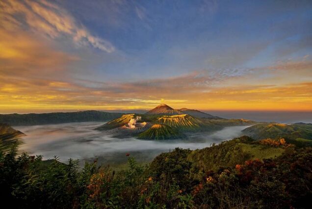 Amazing-landscape-view-of-Mt.-Bromo