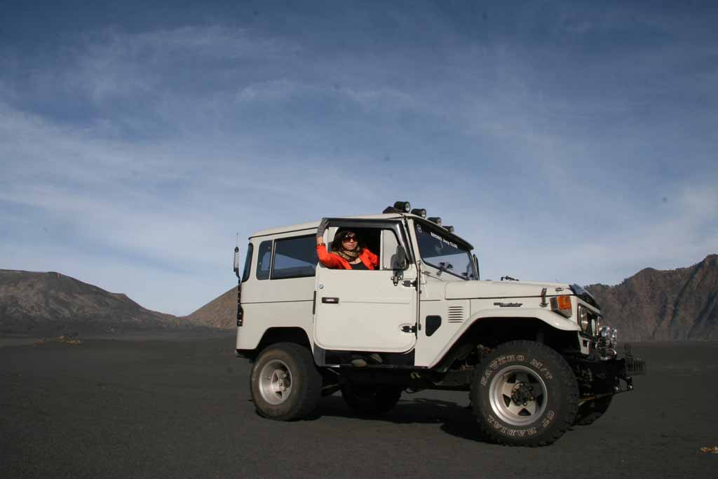 Explore Bromo with Hardtop