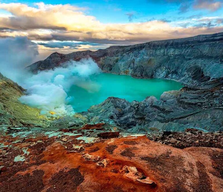 The Ijen crater view