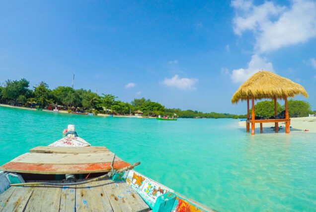 The white sandy beach in Pari island