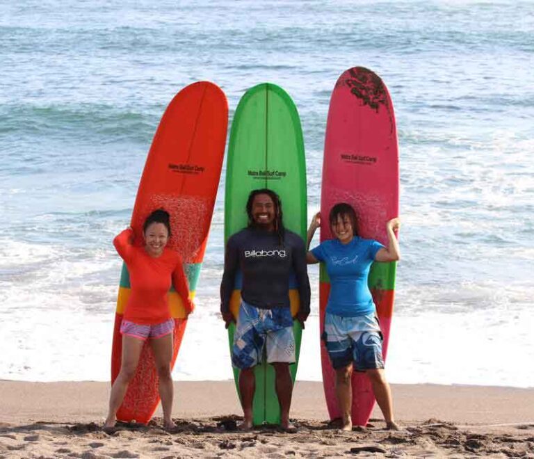 Batu Bolong surf lesson