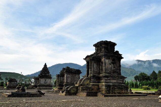 2-Day Dieng Plateau Tour from Yogyakarta – Nature & Culture Escape