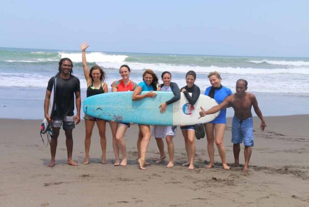 Personalized Surf Lessons Nearby Jakarta – Beginner to Intermediate Coaching