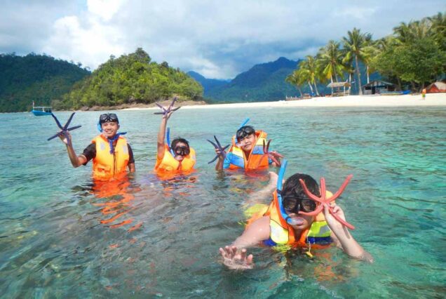 Snorkeling around Padang islands