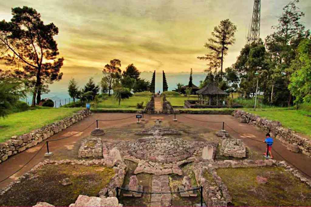 The Yard of Sukuh temple – Karang Anyar