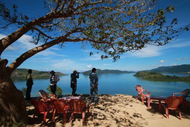 Full-Day Mandeh Islands Adventure: Snorkeling, Cliff Jumping & Mangrove Exploration