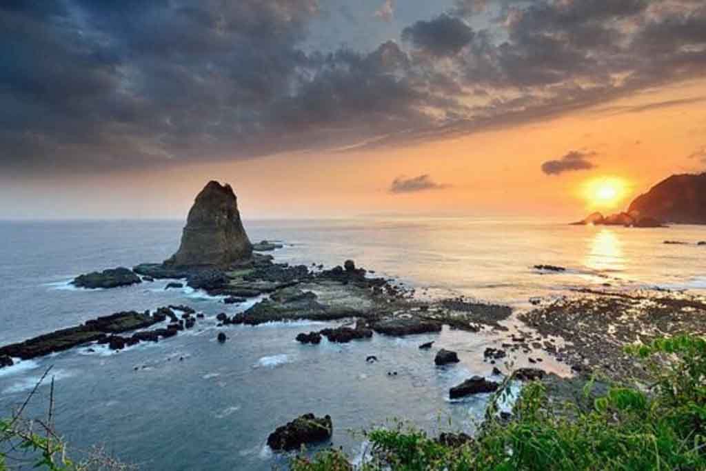 Papuma beach on Sunset - Jember