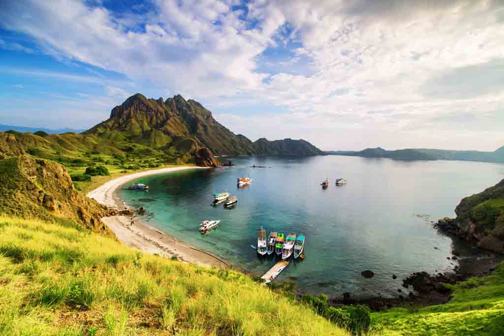 The Stunning Landscape Panorama of Padar Island – Labuhan Bajo