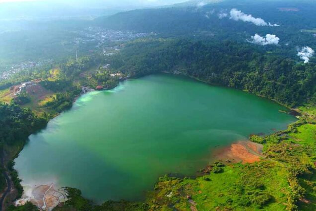 The Beauty of Linow Lake - Tomohon